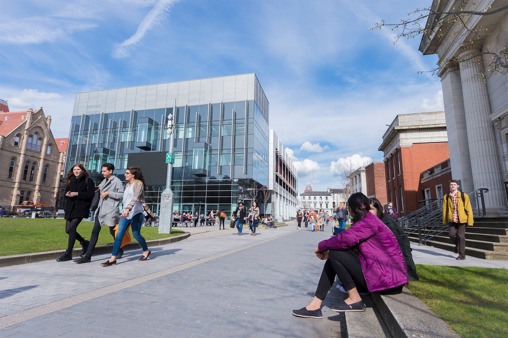 students-on-campus_2